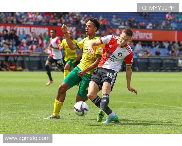 荷兰足球甲级联赛发展历程与球队竞争态势分析